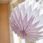 La boule origami blanche