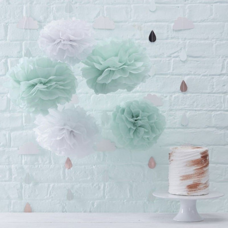 Les pompons menthe et blanc Les pompons menthe et blanc