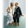 La figurine couple s'embrassant 0