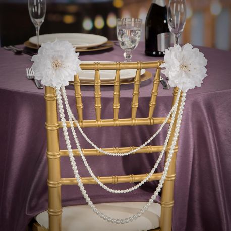 Guirlande en perles blanches mariage pour decoration de chaise