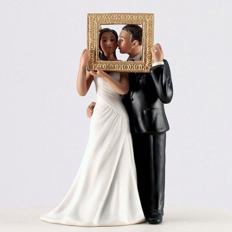 La figurine mariage tableau parfait couple brun La figurine mariage tableau parfait couple brun