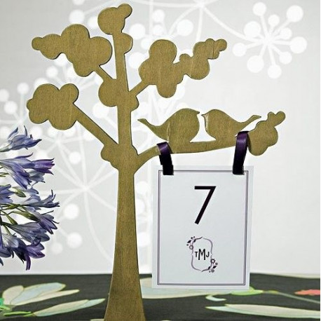 Les 2 silhouettes d'arbre en bois